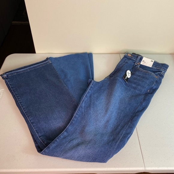 Reworked High Waisted Bellbottoms with Stretch - Picture 6 of 8